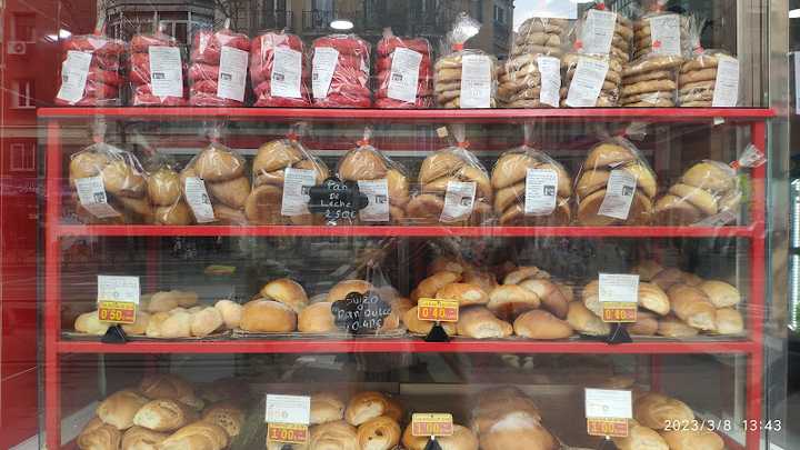 Fotografia tomada fuera de Ecuapan - Panadería en Madrid, Madrid