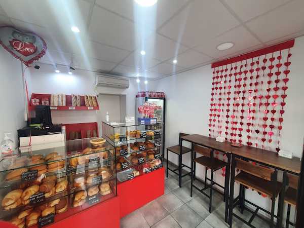 Fotografia tomada fuera de Ecuapan - Panadería y Pastelería - Panadería en Madrid, Madrid