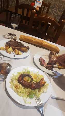 Fotografia tomada fuera de El Baden Asador - restaurantes en Cañizares, Cuenca