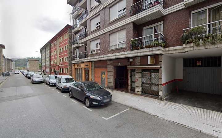 Fotografia tomada fuera de El Chuscu y La Masera - Panadería en Langreo, Asturias