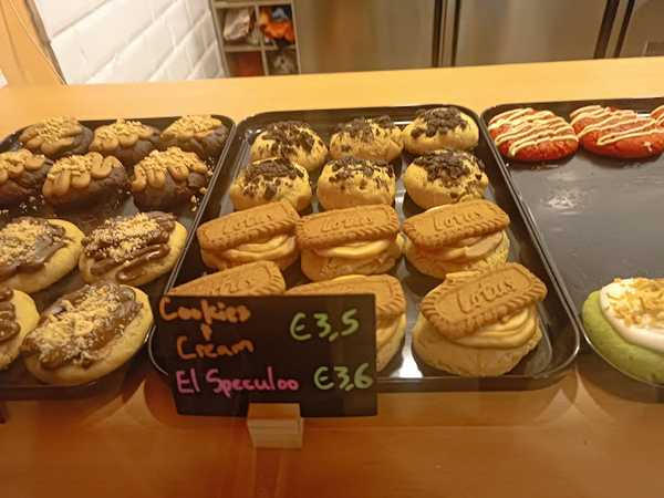 Fotografia tomada fuera de El Cookie - cafeterías en Alicante, Alicante