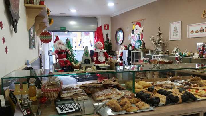 Fotografia tomada fuera de El Forn - Forn de pa en Manresa, Barcelona