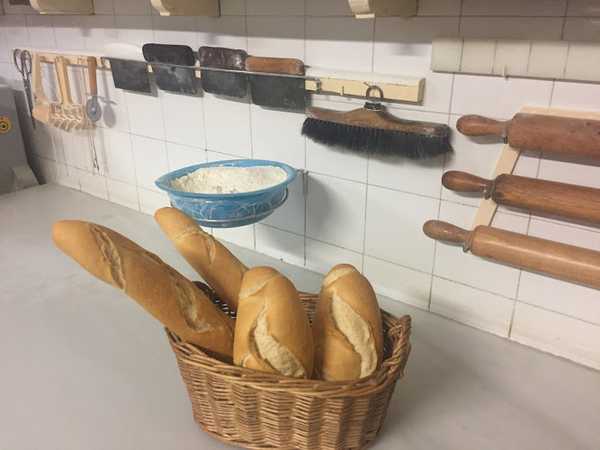 Fotografia tomada fuera de El Forn de Tornabous - Bakery en Tornabous, Lleida