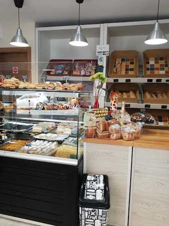 Fotografia tomada fuera de El Hojaldre - Bakery en Madrid, Madrid