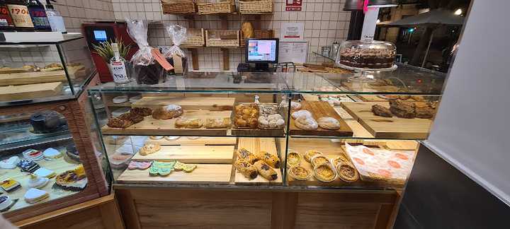 Fotografia tomada fuera de El Molí Pan Y Café - Rambla - cafeterías en Alicante, Alicante