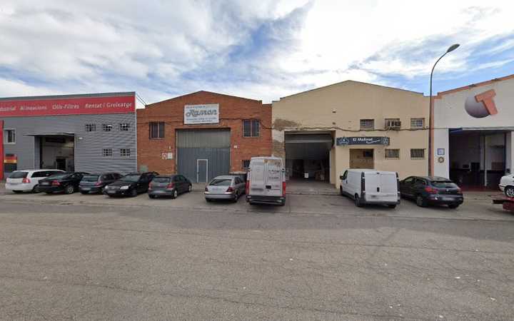 Fotografia tomada fuera de El Molinet - Panadería en Lleida, Lleida