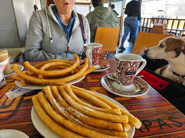 Fotografia tomada fuera de El Paso, Cerveceria & tapas - restaurantes en Conil de la Frontera, Cádiz