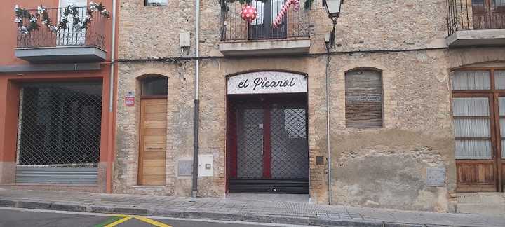Fotografia tomada fuera de El Picarol nou - Candy store en Manlleu, Barcelona