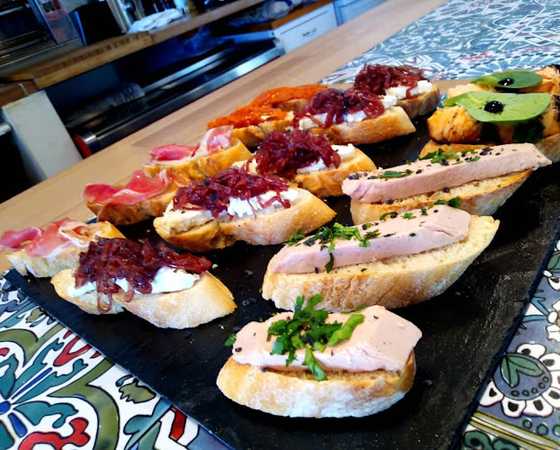 Fotografia tomada fuera de El Ravel Urban Café - cafeterías en Mutxamel, Alicante