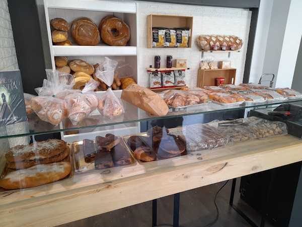 Fotografia tomada fuera de El Rinconcito del Andaluz - Panadería en Berja, Almería