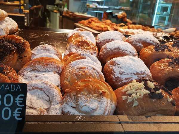 Fotografia tomada fuera de El taller forn-cafeteria - Panadería en Barcelona, Barcelona