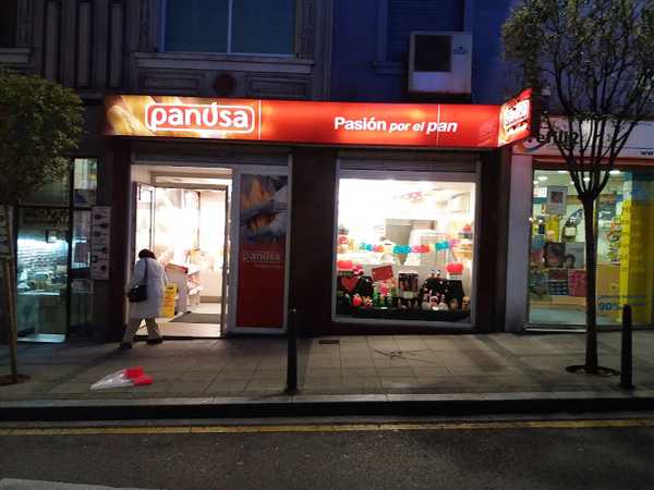 Fotografia tomada fuera de El Trigal - Panadería en Santander, Cantabria