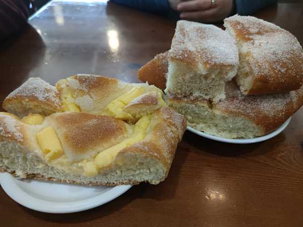 Fotografia tomada fuera de El Turó, Pastisseria I Cafeteria - cafeterías en Lleida, Lleida