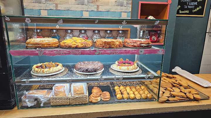 Fotografia tomada fuera de Elietta Deliciosería - Panadería en Madrid, Madrid