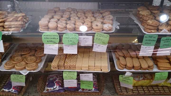Fotografia tomada fuera de Angel Carralero Fuero Panadería - Panadería en Cuenca, Cuenca
