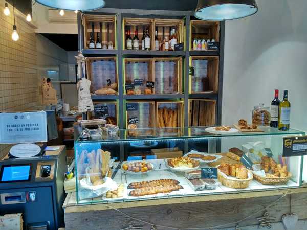 Fotografia tomada fuera de Éric & Benjamin - Panadería en Barcelona, Barcelona
