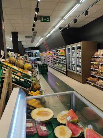 Fotografia tomada fuera de EROSKI - Supermercado en Nájera, La Rioja