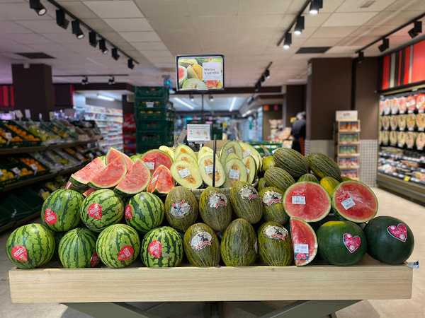 Fotografia tomada fuera de EROSKI - Supermercado en Arrasate, Gipuzkoa