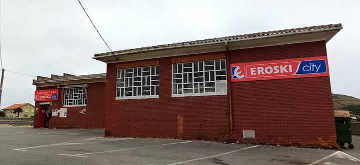Fotografia tomada fuera de Eroski City - Supermercado en ES, Cantabria