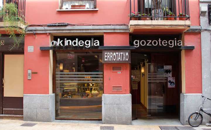 Fotografia tomada fuera de Errotatxo - Panadería en Tolosa, Gipuzkoa