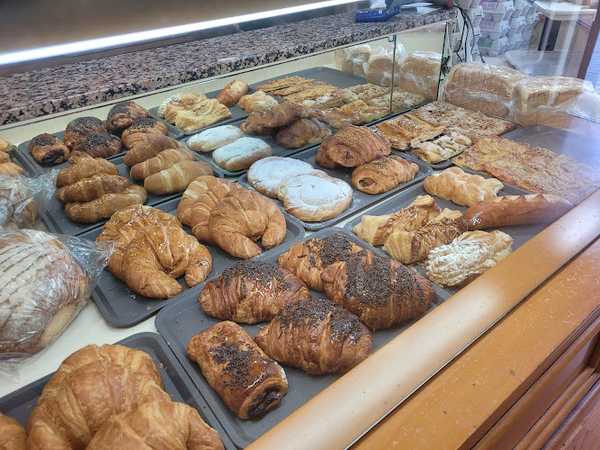 Fotografia tomada fuera de ANNA Fleca i Degustació - Panadería en Mataró, Barcelona