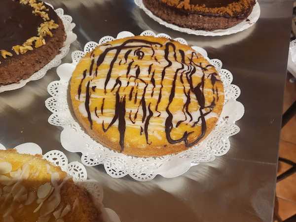 Fotografia tomada fuera de AnneZuri Janariak - Panadería en Alegría-Dulantzi, Álava