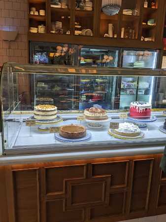 Fotografia tomada fuera de España en la Mesa - Tienda de delicatessen en Madrid, Madrid