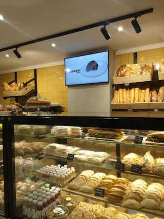 Fotografia tomada fuera de Famatina - Panadería en Sant Cugat del Vallès, Barcelona