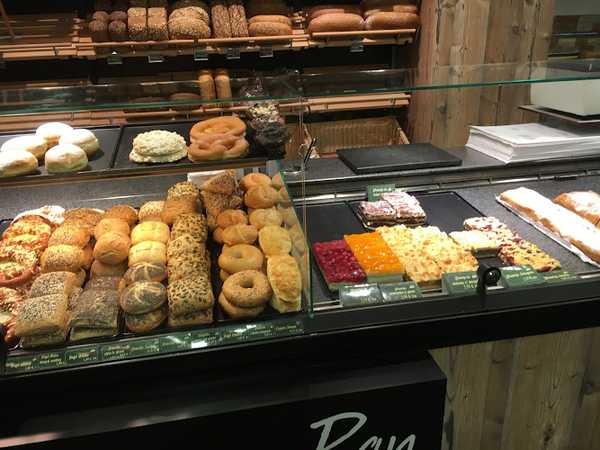 Fotografia tomada fuera de Fass: Tienda Especialidades Alemanas - Tienda de alimentación en Madrid, Madrid
