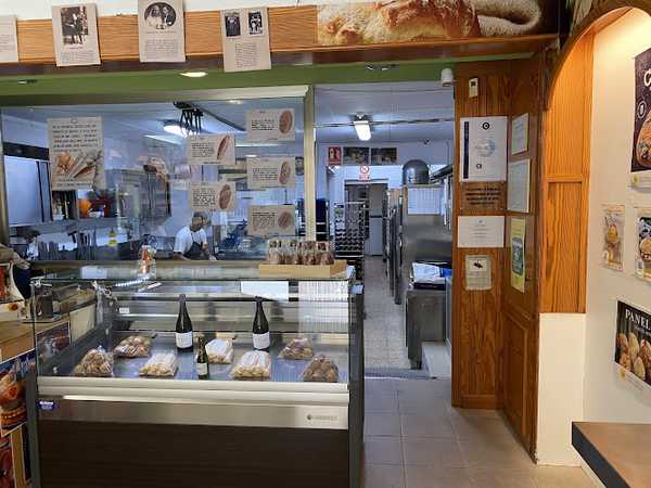 Fotografia tomada fuera de Fleca Casas S.L. - Forn de pa en Argentona, Barcelona