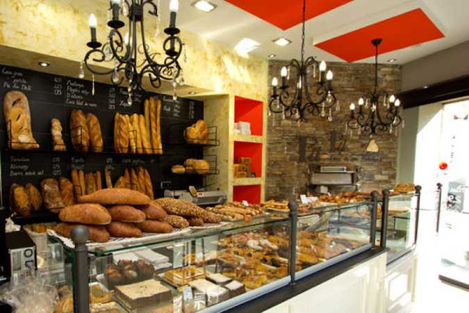 Fotografia tomada fuera de Fleca Pa Pa - Panadería en Figueres, Girona