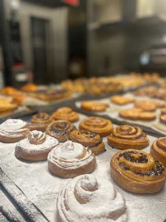 Fotografia tomada fuera de Fleca Rebull Sense Gluten - Forn de pa en Olot, Girona