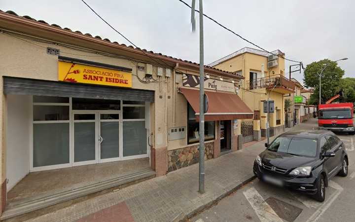 Fotografia tomada fuera de Fleca Vella Puig - Panadería en Cardedeu, Barcelona