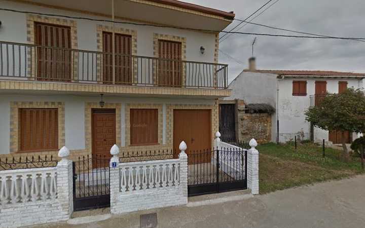Fotografia tomada fuera de Antonio Charro Carbajo - Panadería en Molezuelas de la Carballeda, Zamora