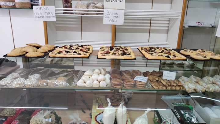 Fotografia tomada fuera de Forn Almaig - Forn de pa en Ontinyent, Valencia