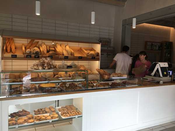 Fotografia tomada fuera de FORN CA'N TOMEU - Panadería en Inca, Baleares