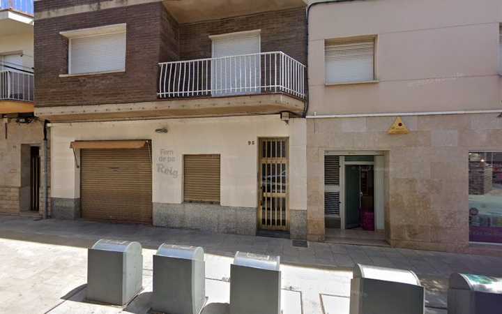 Fotografia tomada fuera de Forn d'Òdena // Forn del Poble - Forn de pa en Vilanova del Camí, Barcelona