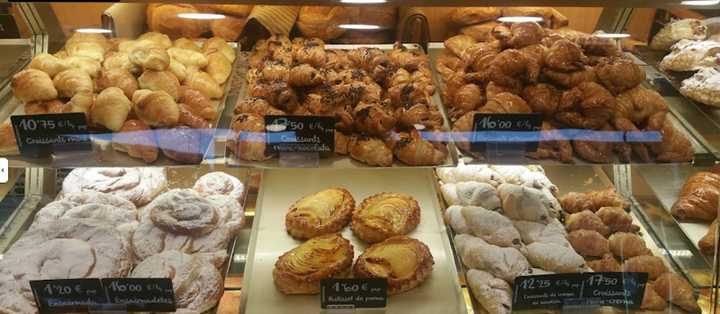 Fotografia tomada fuera de Forn de Cabrianes - Panadería en Sant Joan de Vilatorrada, Barcelona