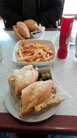Fotografia tomada fuera de Forn de Campos - cafeterías en Palma, Baleares