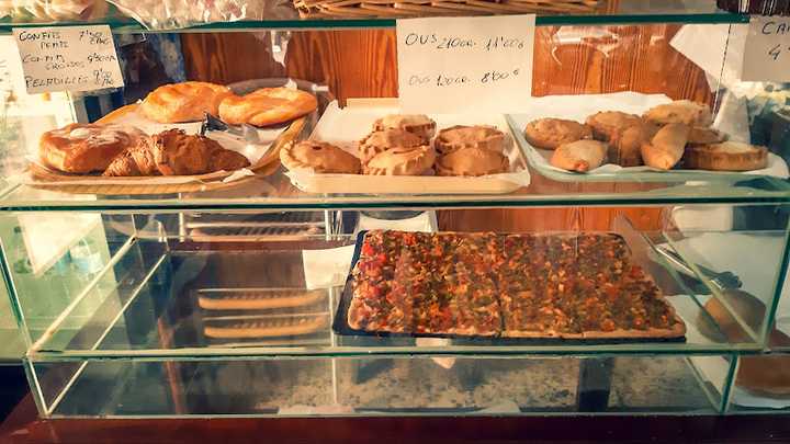 Fotografia tomada fuera de Forn de Can Vica - Panadería en Felanitx, Baleares