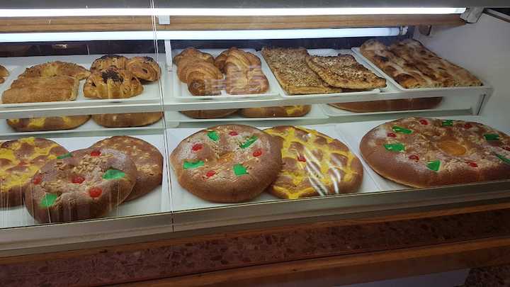 Fotografia tomada fuera de FORN DE LA GUIXA - Panadería en Sentfores, Barcelona