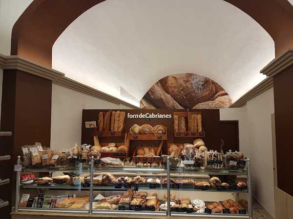 Fotografia tomada fuera de Forn de la Vall - Forn de pa en Sant Llorenç de Morunys, Lleida