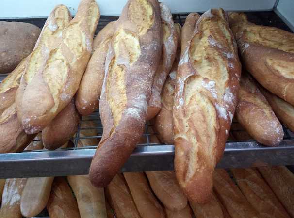 Fotografia tomada fuera de Forn de Manolo - Panadería en Albalat dels Tarongers, Valencia