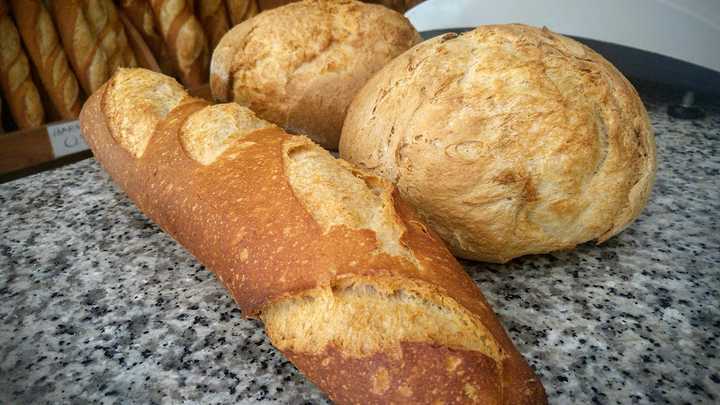 Fotografia tomada fuera de Forn de Pa Cal Coca - Panadería en Tàrrega, Lleida