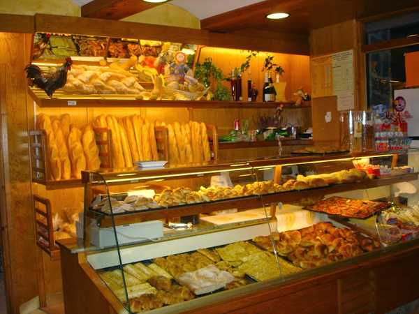 Fotografia tomada fuera de Forn de pa Casals - Forn de pa en Torrefarrera, Lleida