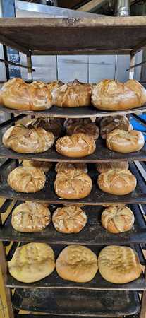 Fotografia tomada fuera de Forn de Pa Crostó - Forn de pa en Sant Joan Despí, Barcelona