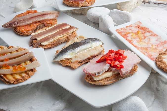 Fotografia tomada fuera de Aquí Santoña - Tienda y Tapas - Delicatessen en Madrid, Madrid