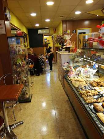 Fotografia tomada fuera de Forn de pa i degustació Isabel - Forn de pa en Sant Vicenç de Castellet, Barcelona