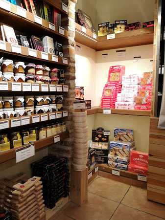 Fotografia tomada fuera de Aramburu (San Vicente) - Delicatessen en San Vicente de la Barquera, Cantabria