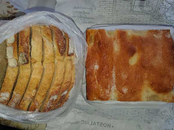 Fotografia tomada fuera de Forn De Pa Massaguer - Panadería en Hostalric, Girona